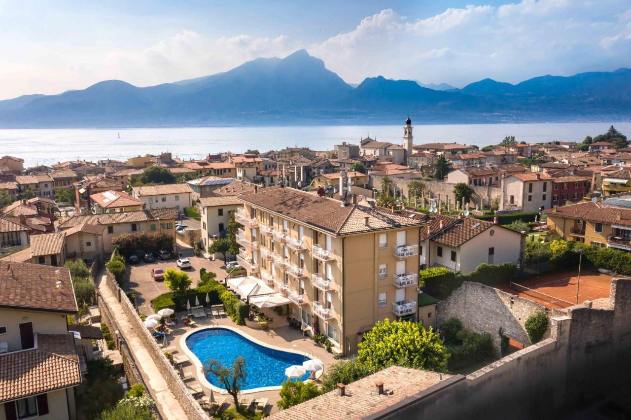 Hotel Romeo Torri Del Benaco Exterior foto