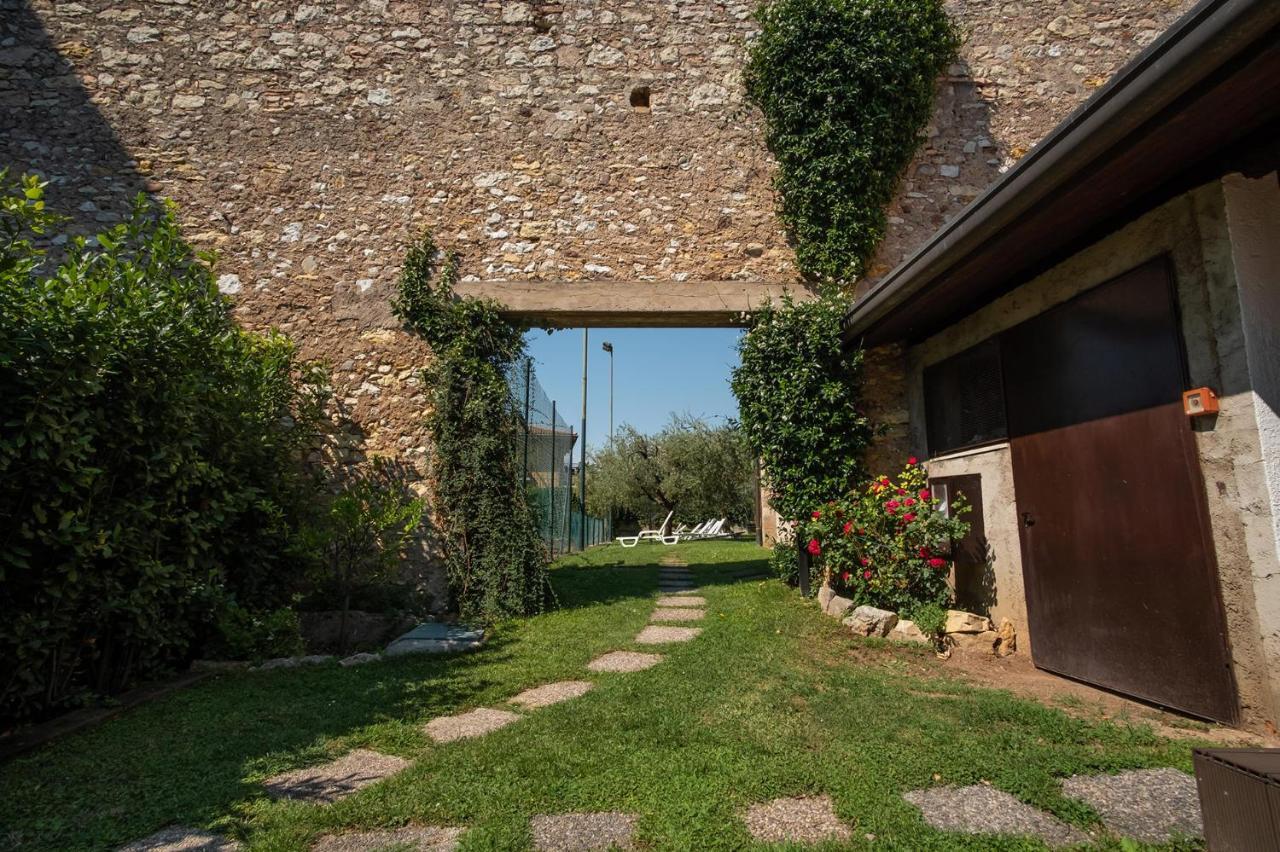 Hotel Romeo Torri Del Benaco Exterior foto