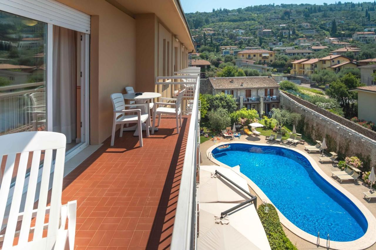 Hotel Romeo Torri Del Benaco Exterior foto