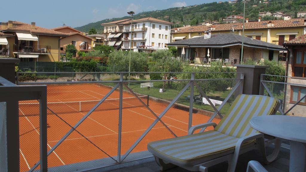 Hotel Romeo Torri Del Benaco Quarto foto